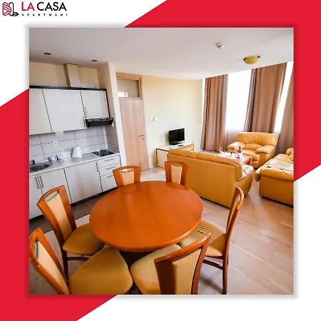 La Casa *